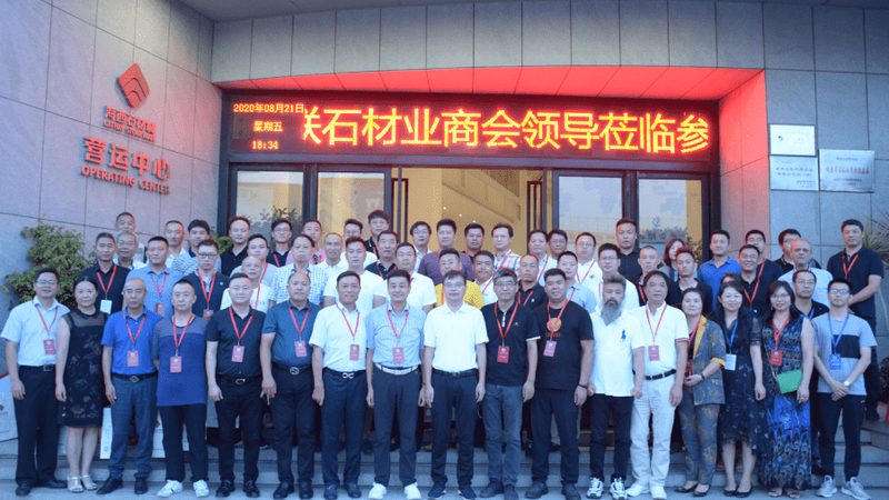 石材幕墙背栓安装与干挂区别：工艺解析与选择要点